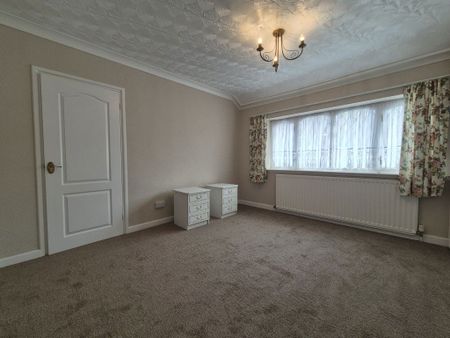 Crendon Road, Rowley Regis, Rowley Regis, B65 - Photo 5