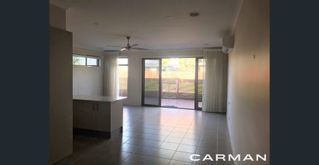 Effortless Beach Lifestyle - Photo 2