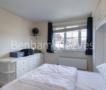 3 bedroom terraced house to rent - Photo 5