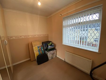 3 bedroom terraced house to rent - Photo 4