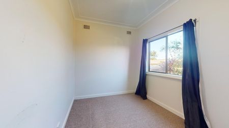 8 Augusta Street, Warners Bay NSW 2282 - Photo 3