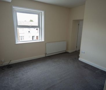 Long Lane, Huddersfield, West Yorkshire, HD5 9LH - Photo 5