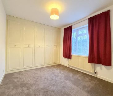 4 bedroom detached house to rent - Photo 6