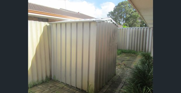 Street Frontage Villa with a Large Private Courtyard! - Photo 1