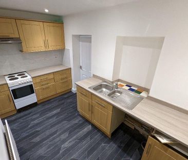 2 bedroom terraced house to rent - Photo 3