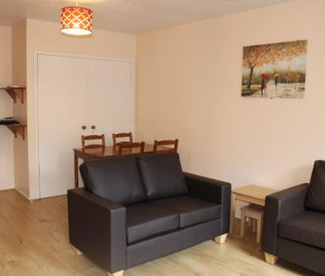 1 bed flat for rent in West End - Photo 4