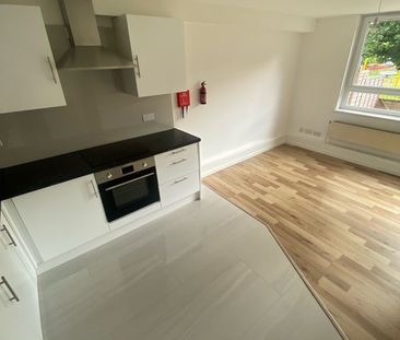 Room in a Shared House, Mcintosh House, SE16 - Photo 3