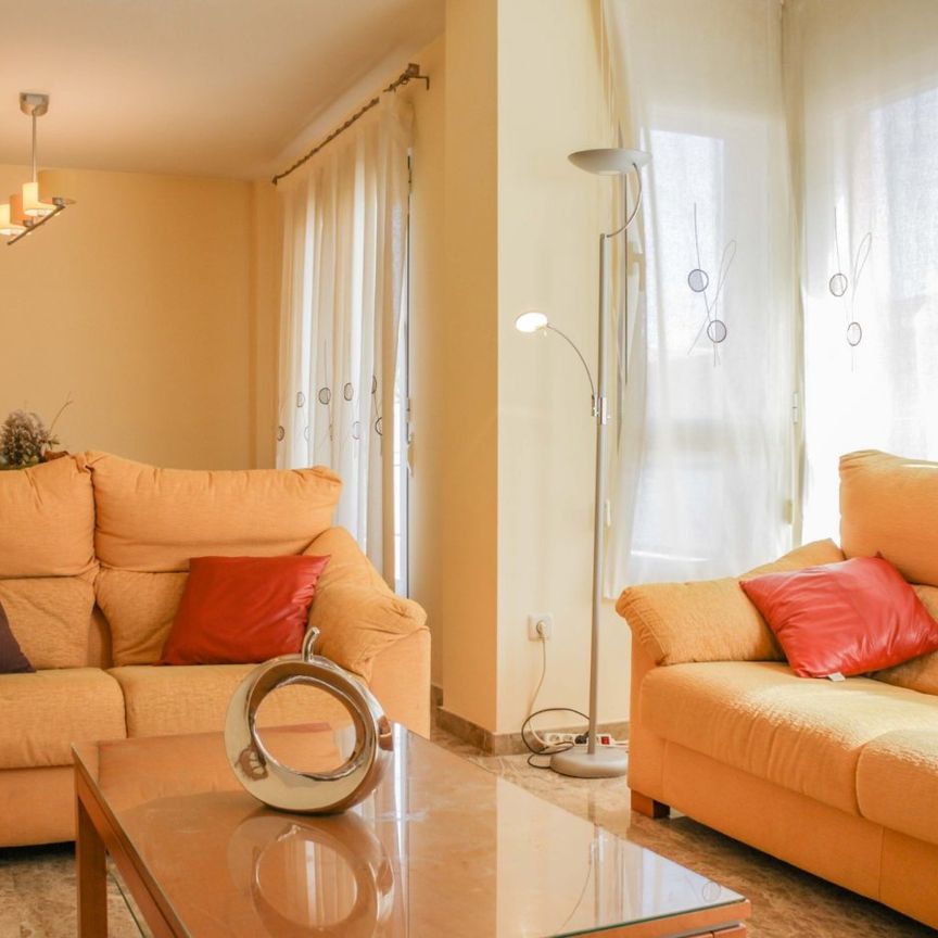 Wonderful flat for sale in Requena - Photo 1