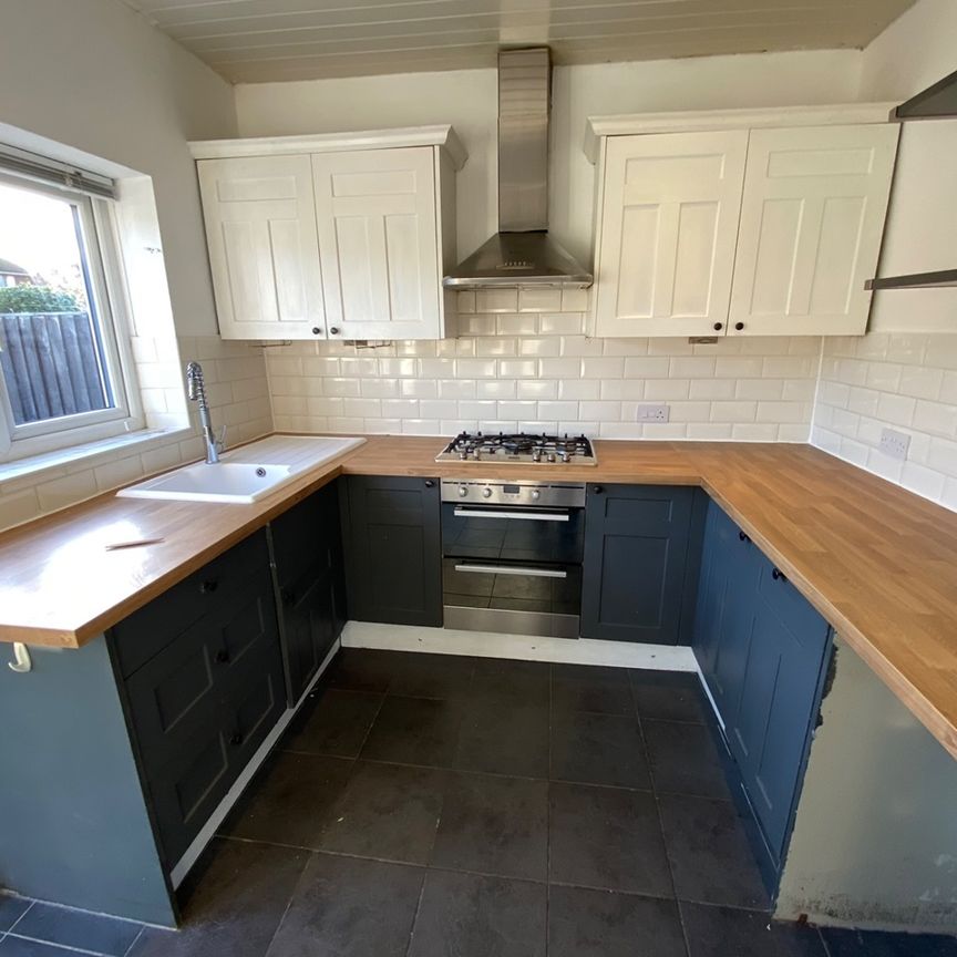 3 Bed Terraced House, Springfield Road, M43 - Photo 1