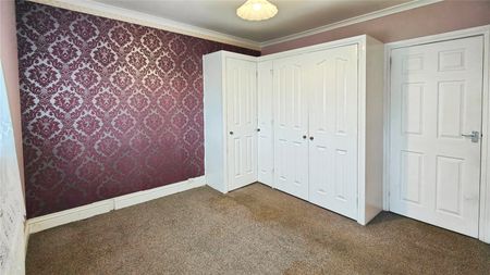 3 bedroom house to rent Kennett Green, Northampton, Northamptonshire, NN5 - Photo 4