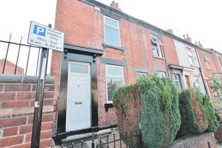 3 bedroom House To Let - Photo 3