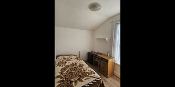 Room in a Shared House, London, E15 - Photo 3