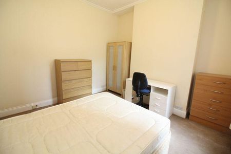 5 bedroom terraced house to rent - Photo 2