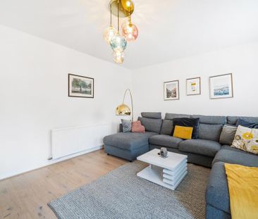 3 bedroom semi-detached house to rent - Photo 6
