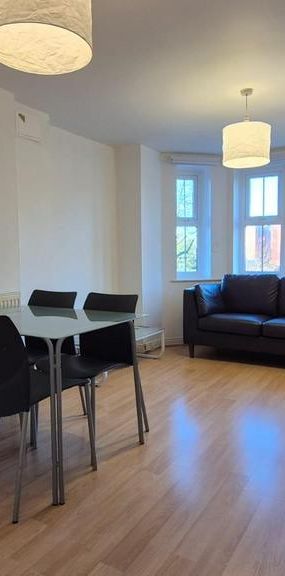 2 bedroom flat to rent - Photo 1