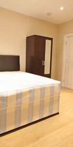 Lampton Road, Hounslow, TW3, Middlesex - Photo 4