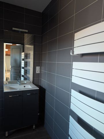 Location Appartement 4 pièces 82m² - Photo 4