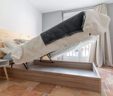 Room in a shared 9-bedroom apartment for rent in Bellas Vistas - Photo 4