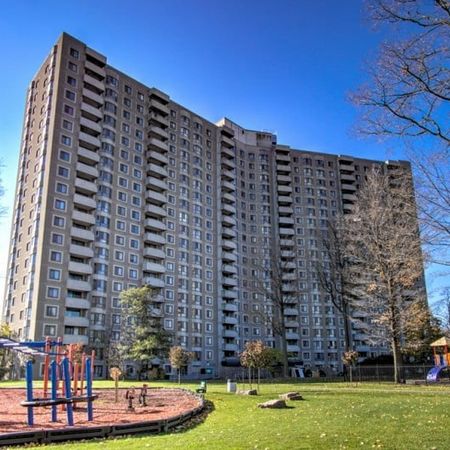 Forest Manor - Photo 4