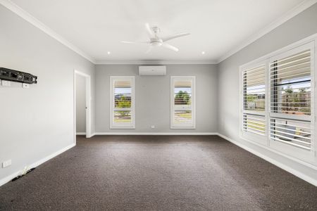 Family Home in Quiet Suburb - Photo 3