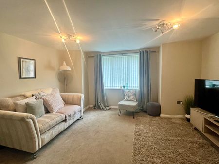 2 Bed Flat, Murray Avenue, LS10 - Photo 3
