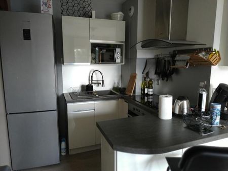 Location Appartement 2 pièces 37m² FLEURY LES AUBRAIS 45400 - Photo 4