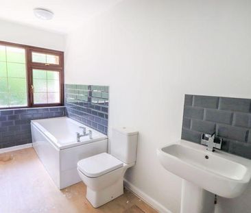 3 bedroom terraced house to rent - Photo 6