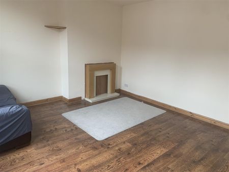 2 bed flat to rent on Ilkeston, Bath Street, DE7 - Photo 4