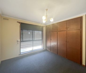 20 Dover Street, Wendouree - Photo 4