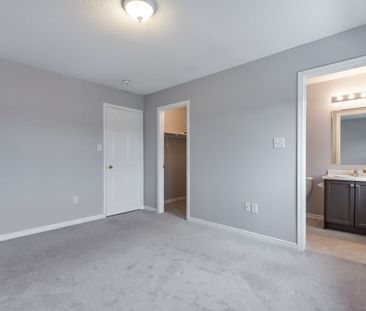 For Lease - 27 Mortlock Street, Ajax, Ontario - Photo 4