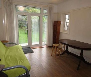 Bedroom Detached House In Bournemouth, BH1 - Photo 4