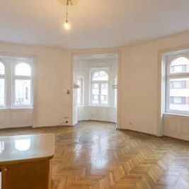 Müllnergasse - repräsentativer 8 Zimmer Altbau mit zwei Eingängen und Garage - Photo 1