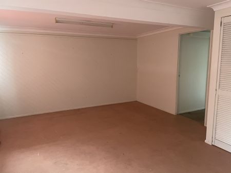 Large Family Home + Sought After Location! - Photo 2