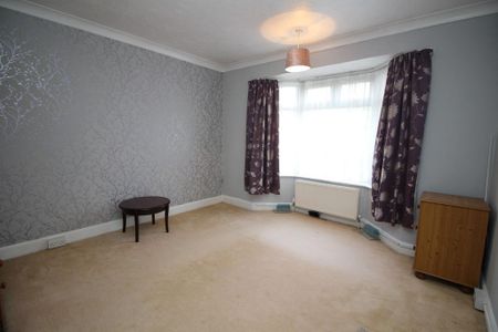 3 bedroom bungalow to rent - Photo 4