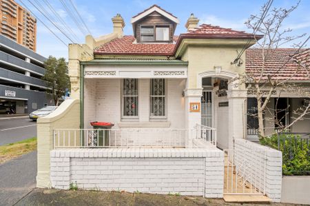 Four Double Bedroom Terrace in the Heart of Bondi Junction - Photo 4