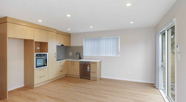 Manurewa living! - Photo 1