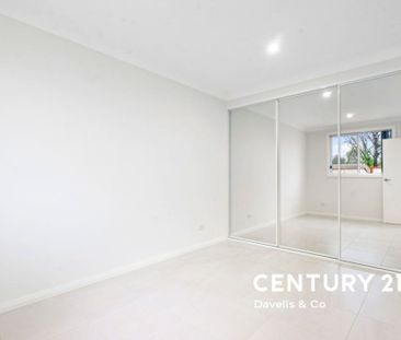 Private Fully Fenced off Granny Flat&excl; - Photo 4