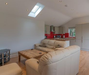 2 bedroom detached house to rent - Photo 6