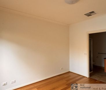 2 / 7 Hopetoun Street, Dandenong - Photo 2