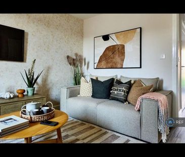 3 bedroom semi-detached house to rent - Photo 1