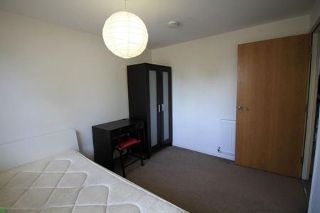 5 bedroom terraced house to rent - Photo 2