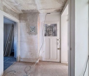 Appartement entièrement rénové de 3.5 pièces au 5ème étage - Photo 2