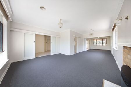 1208 North Road Oakleigh South VIC - Photo 2