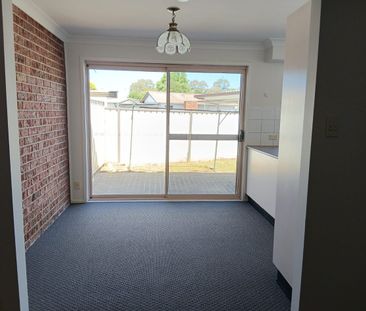 Modern Comfort in a Convenient Penrith Location - Photo 2