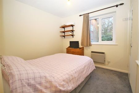 Lawsone Rise, High Wycombe - Photo 5