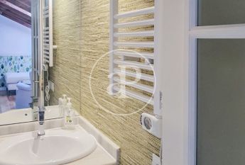 Penthouse for rent in Ayala