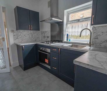 3 bedroom terraced house to rent - Photo 6