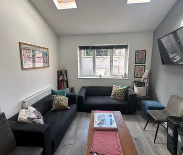 Severn Street (8 bed) - Photo 2