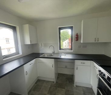Finch Close, Plymouth, PL3 - Photo 4