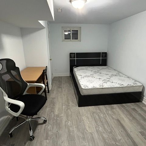 For Lease - 36 Rakewood Crescent Unit# Bsmt, Toronto, Ontario - Photo 1